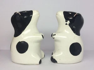 Salt & Pepper Shakers Vintage Collectible Spotted Black White Cows 3.75 x 2.5 - Picture 1 of 8