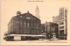 Faneuil Hall & John Adams Statue Boston, Massachusetts - Vintage Postkarte - Bild 1 von 2