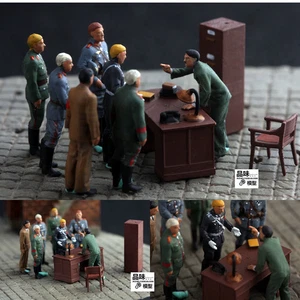 Handpainted 1/72 angry officer and generals meeting scene finished - Picture 1 of 4