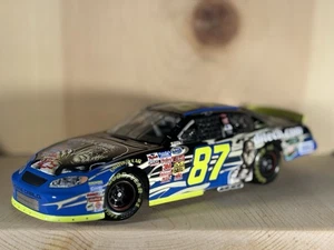 Action 2003 #87 KYLE BUSCH 1:24 MONSTERS 1 of 3372 - Bild 1 von 13
