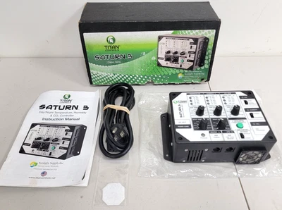 Titan Controls Saturn 3 Day/Night Temp, Humidity, & CO2 Controller (Pre-Owned) - Image 1 of 4