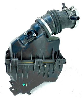 Очиститель воздуха и расходомер воздуха в сборе 2,5 л 2010-2012 Ford Fusion черный от оригинального производителя - Изображение 1 из 4