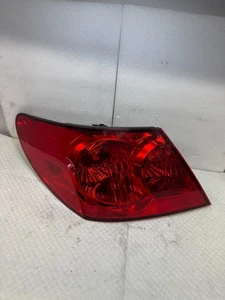 2010 CHRYSLER SEBRING LEFT DRVIER Side Tail Light RIGHT 05303987AD OEM (B-8) - Foto 1 di 17