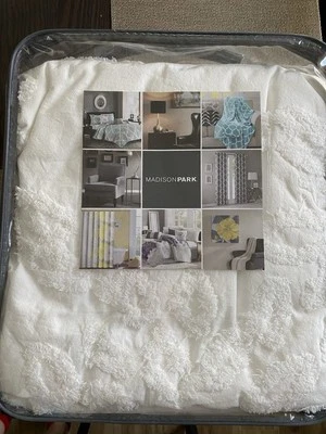 Funda nórdica tamaño king Madison Park + Juego de 3 piezas de algodón acolchado violeta  Foto 1 de 4