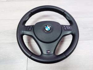 NEUWERTIG TOP BMW E81 E82 E87 E88 E90 E91 E92 E93 Sportlenkrad Lenkrad M Paket - Bild 1 von 18