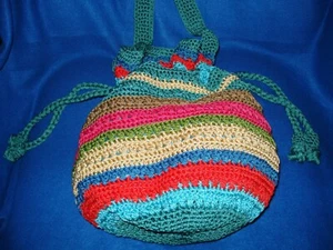 MERONA MULTI COLOR CROCHET SHOULDER HANDBAG PURSE BEAUTIFUL SUPER HOLIDAY SALE - Picture 1 of 9