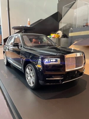 Rolls-Royce Cullinan (Gloss Black) [Amalgam] 1:8 scale - Image 1 of 4