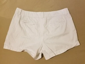Womens Ann Taylor Khaki Shorts 12 Cotton Chino - Picture 1 of 4