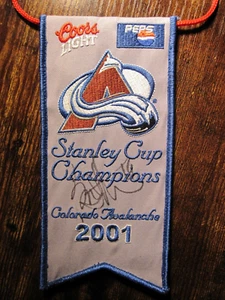 Bryan Trottier auto's (2) Championship Banner and OPC Team Ring - Picture 1 of 3