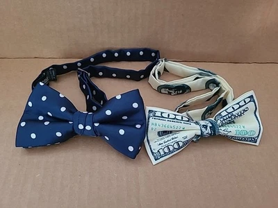 Pajaritas preatadas para hombre: Stacy Adams lunares azules y blancos, novedad billete de $100 Foto 1 de 4