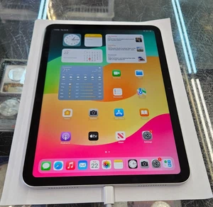 Apple Ipad 10. generacji wyświetlacz 10,9 cala 64GB srebrny Wi-Fi tylko doskonały!!! - Zdjęcie 1 z 8