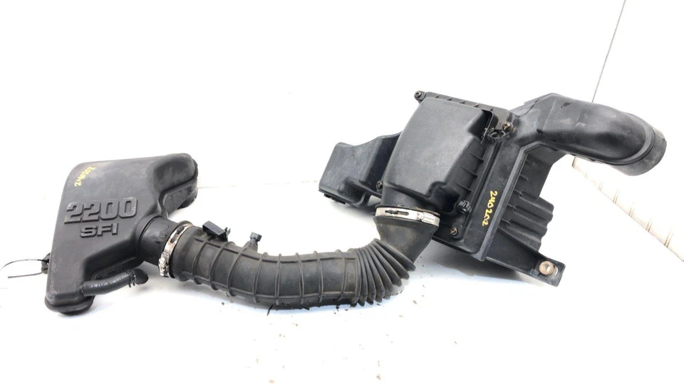 Caja de filtro de admisión de aire completa Chevy Cavalier 1995-05 carcasa con tubo fabricante original 2,2 l Foto 1 de 4