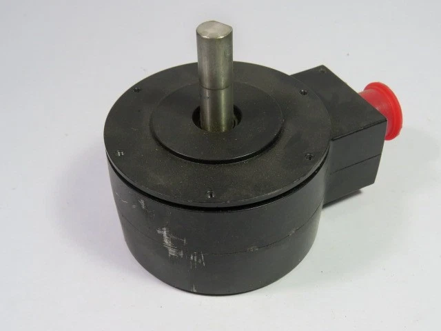 Dynapar M050737 62-ACEF-1024-A0 Encoder USED - Image 1 of 3