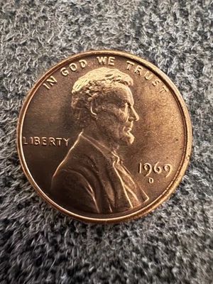 Full Roll 1969 D BU Lincoln Penny with Floating Roof Error Weak Or Missing FG - Image 1 of 4