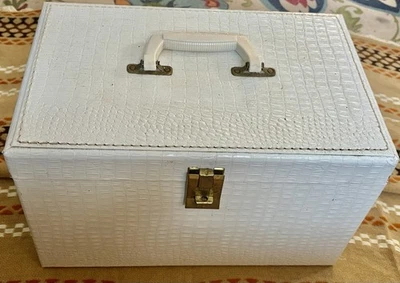 Caja de almacenamiento vintage blanca imitación cocodrilo vinilo tren forro azul decoración retro Foto 1 de 4