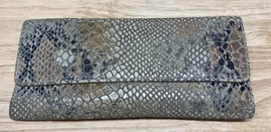 HOBO International Leather Snakeskin Embossed Trifold Wallet Coin Purse - Picture 1 of 13