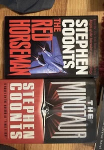 Lot of 2 Stephen Coonts Hardback Books - Foto 1 di 1