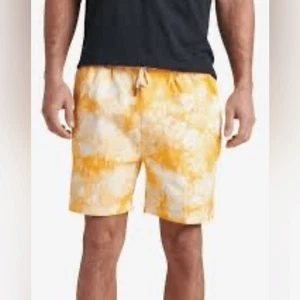 Neu mit Etikett Junk Food Kleidung gelb Batik Kordelzug Taille Herrenshorts - Größe M - Bild 1 von 10