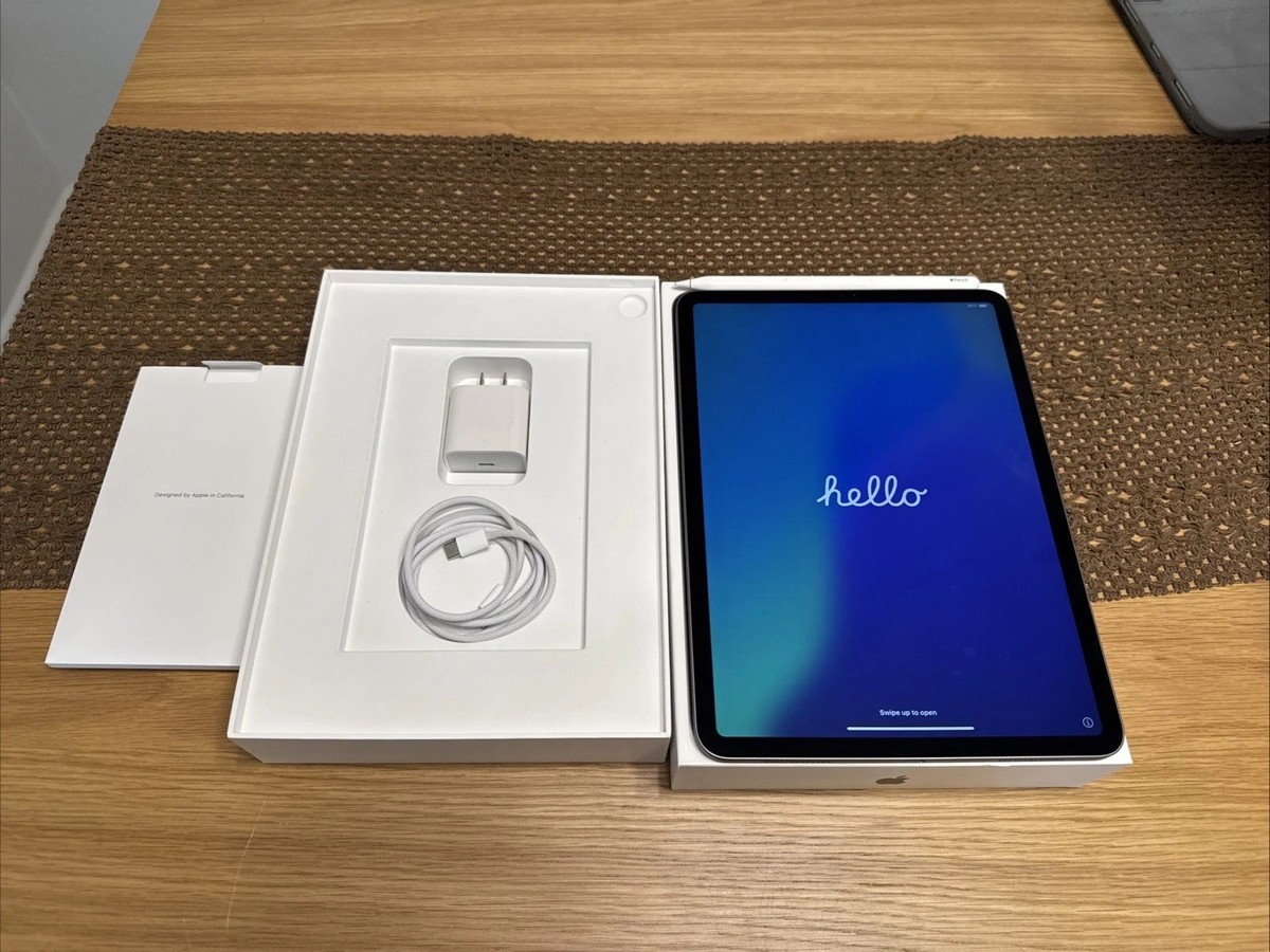Apple iPad Pro (1st Generation) 11 in - 12.9 in Screen 64 GB Apple iPad Pro (1st Generation) 11 in - 12.9 in Screen 64 GB