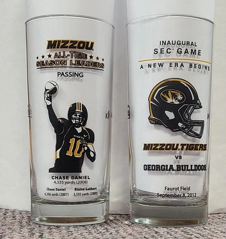 2012 MIZZOU TIGERS --2 Glasses- vs Georgia Bulldogs, ALL STAR Chase Daniels SEC Cover