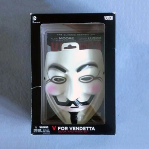 V for Vendetta Book and Mask Set, Vertigo, DC Collectibles, Book 2005 - Picture 1 of 4