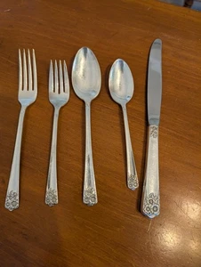 5 Stück Fassung Versilbert April Wm Rogers & Sohn Gabeln Löffel Messer - Bild 1 von 5