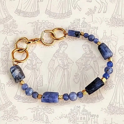 Pulsera de tanzanita púrpura natural en forma libre y cuentas Foto 1 de 4