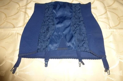 VINTAGE/RETRO: GAINE/Porte-Jarretelles, NEUVE, Années 1960/70, T: 80 (Fr) - Photo 1/4