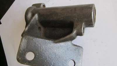 1917 1925 Model T Ford Steering Column to Frame Lower Bracket,  T 932 FORD SCRIP Foto 1 de 4