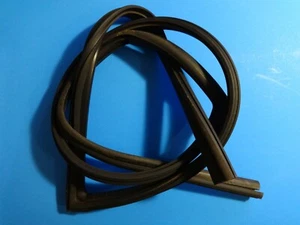 2006-2011 Kia Rio5 Front Left Driver Door Weather Strip Seal - Picture 1 of 1