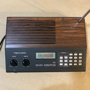 REALISTIC Pro-2011 20 Channel Programmable Scanner Direct Entry UHF VHF - Works - Zdjęcie 1 z 9