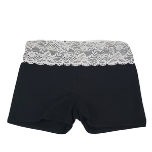 2016 de encaje Floral mujeres negro Denim Shorts tamaño S 4XL Rivet  decorado moda del verano señora pantalones cortos pantalones|black  jeans|black jeans fashionfashion black jeans - AliExpress