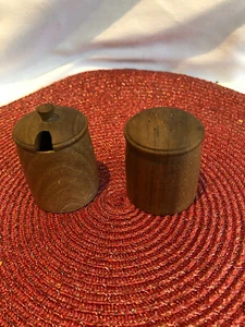 Salz- und Pfefferstreuer aus Holz - 5 cm x 4,5 cm Durchmesser - Bild 1 von 5