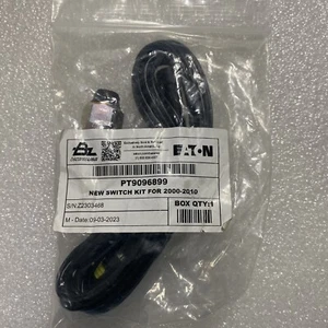 Eaton Por Peterbilt Trucks PT9096899 12 V Mechanical Switch Kit - Picture 1 of 3