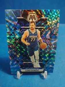 LUKA DONCIC - 2022-23 Panini Mosaic #1 REACTIVE BLUE SP COLOR MATCH - Mavericks - Picture 1 of 2