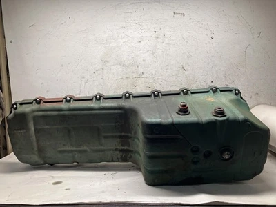 Panela de óleo do motor Volvo D13 2006-2026 - Usado | P/N NA - Imagem 1 de 4