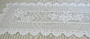 Corredor de mesa de ganchillo blanco algodón floral estilo vintage 17x50" - Imagen 1 de 3
