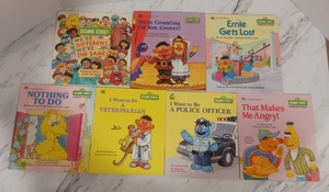 Sesame Street 7 Book Lot - Ernie Gets Lost - I Want To Be A Veterinarian... - Picture 1 of 4