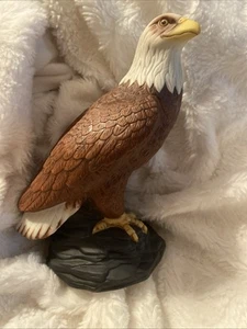 Vintage Avon Pride of America Weißkopfseeadler Porzellan Statue Figur in OVP - Bild 1 von 10