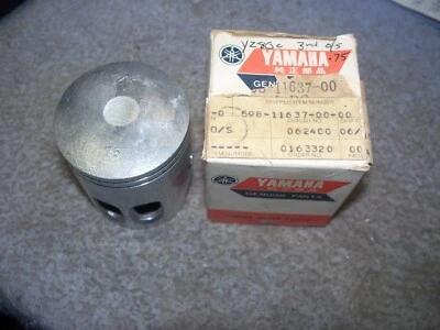 Moto de cross Yamaha 1976 YZ80C YZ 80 3ª,75 mm sobre pistón NUEVA OEM 598-11637-00-00 Foto 1 de 2