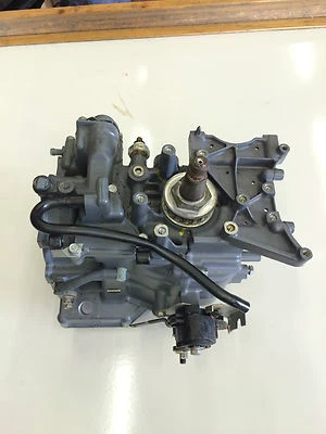 Conjunto de cárter Yamaha 66M-15100-01-15 se adapta a fuerabordas 15 hp 4 tiempos 2001-2004  Foto 1 de 2