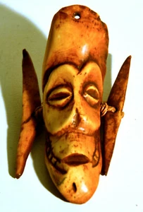 Máscara africana, talla de pierna, amuleto, probablemente siglo XIX - Imagen 1 de 4