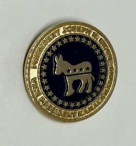 President Joseph Biden Vice Kamala Harris Metal Gold-Tone Lapel Pin (P138) - Picture 1 of 2