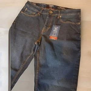 Chaps Relaxed Straight Fit Jeans Freedom Stretch Size 32 X 34 Deep Sea Blue NWT - Picture 1 of 6