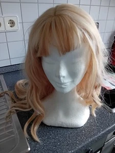 Von Friseurmeisterin gestylt: Damen Perücke blond Wie Echthaar - Bild 1 von 4