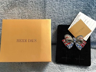 HEIDI DAUS Bow and Beautiful Swarovski Crystal Patriotic America Pin NEW IN BOX - Image 1 of 4