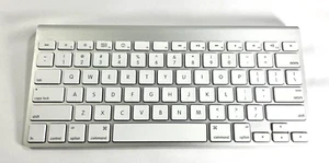 Apple Magic Bluetooth Wireless Keyboard Model A1314 Complete Fully Tested - Picture 1 of 10