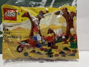 LEGO Seasonal Fall Scene (40057) Exclusive Polybag Free Shipping   G6M - Picture 1 of 2