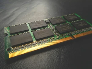 Memory, m390s1620dt1-c75q0 128mb, sync, 133mhz, cl3, ecc, p/n: 127007-021 - Picture 1 of 5