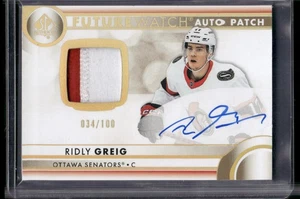 2023-24 SP Autentico Ridly Greig Futuro Orologio Patch Auto /100 - Foto 1 di 2